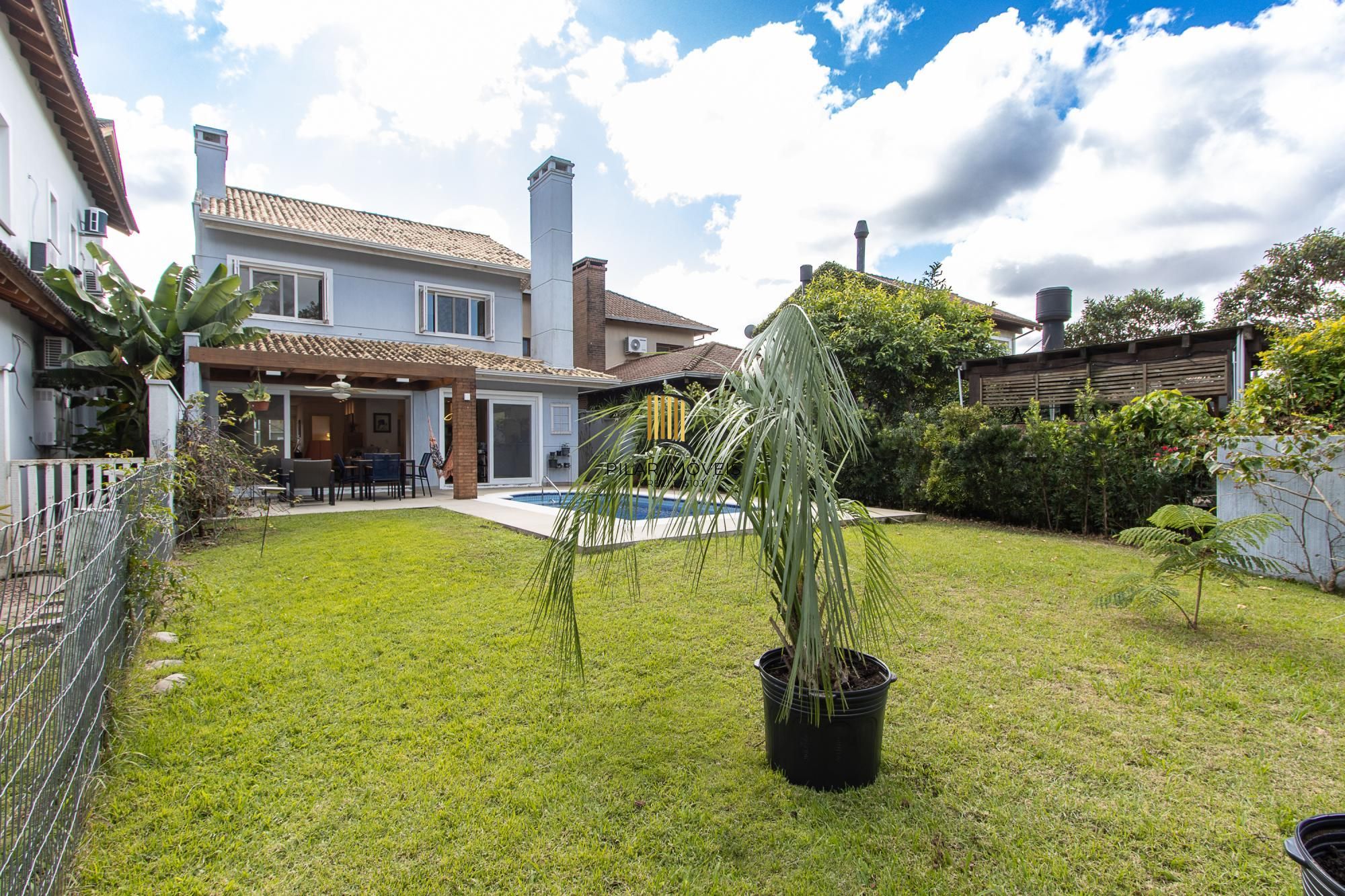 Casa no Condominio Terra Ville, com 3 quartos, piscina aquecida, espera elevador