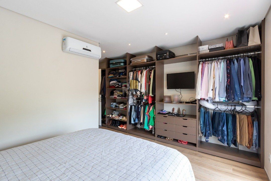 Apartamento para Venda - 163m², 3 dormitórios, sendo 3 suites, 3 vagas - Cristal
