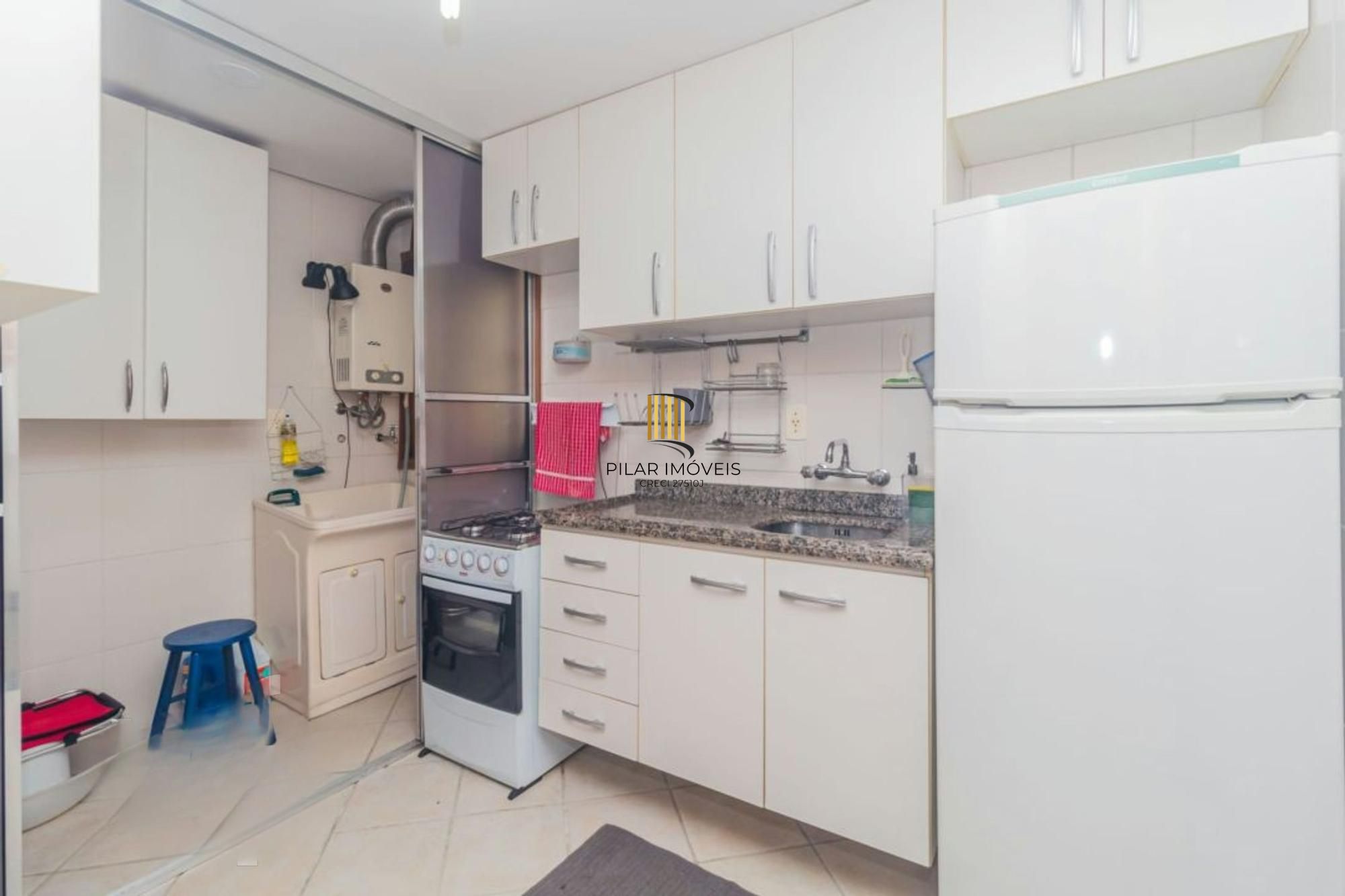 Apartamento de 2 dormitórios e 2 vagas no bairro Petropolis