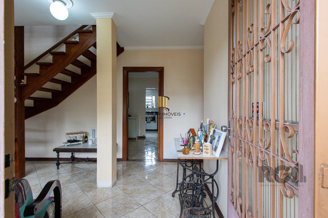 Casa 3 dormitórios no bairro Tristeza