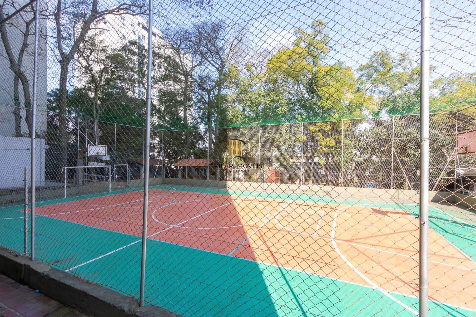 Apartamento 3 quartos, reformado, condomínio com infraestrutura - Bairro Cristal