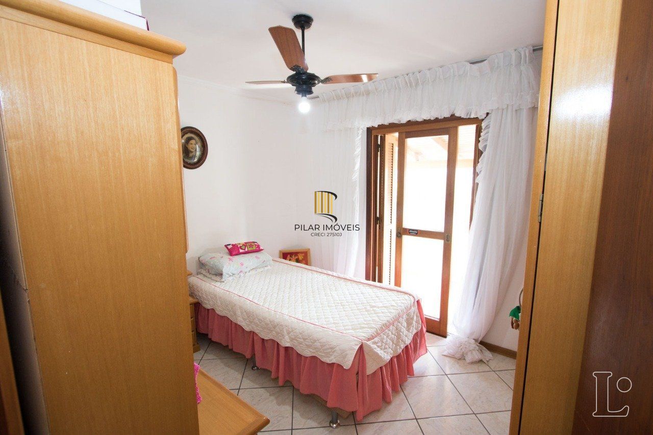 Casa para Venda com 3 dormitórios, sendo 1 suites, e 3 vagas no bairro Imperial Parque