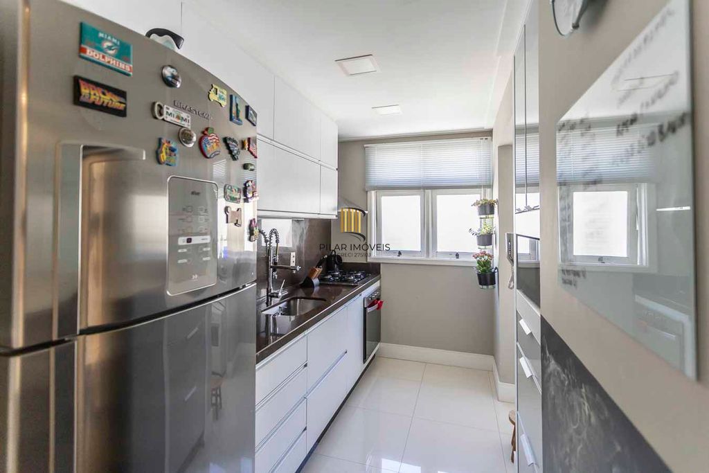 Cobertura semi mobiliada!