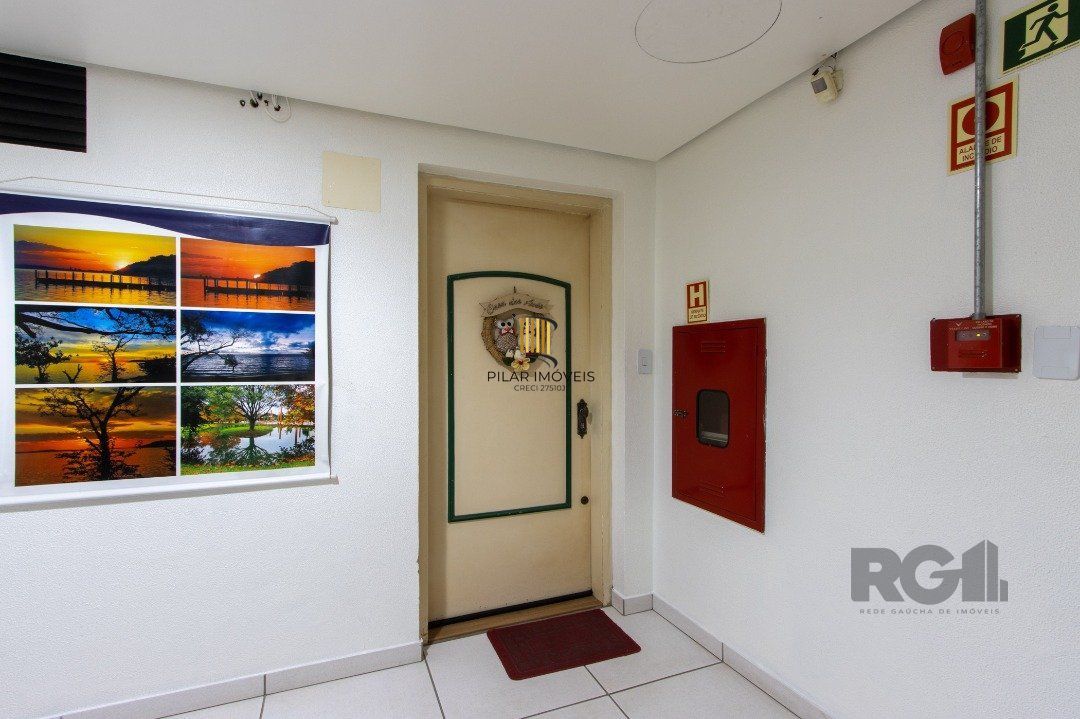 Apartamento 3 quartos, 2 banheiros, 1 vaga, condomínio com infra - Bairro Cristal