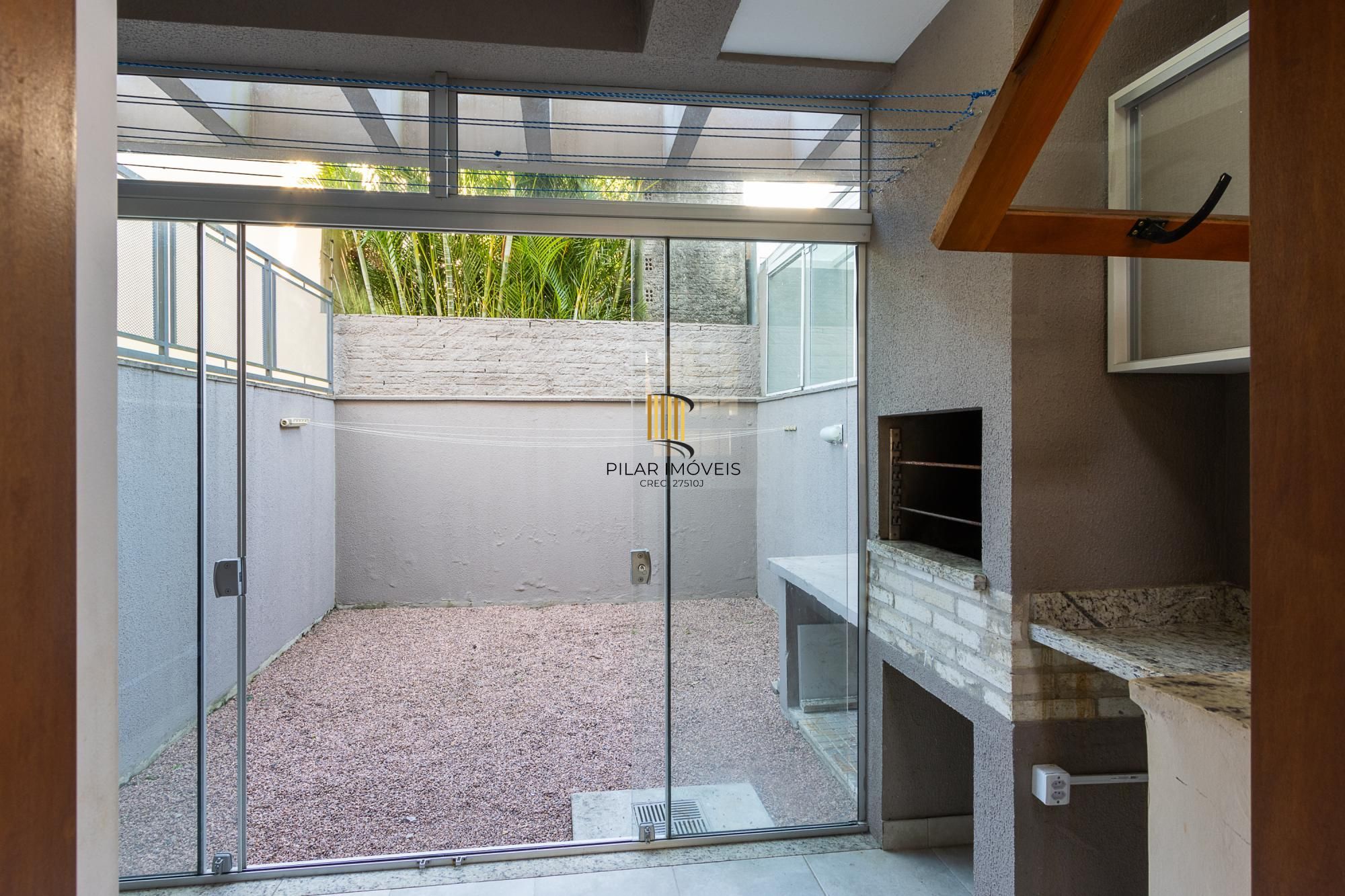 Casa para Venda - 135.78m², 3 dormitórios, sendo 3 suites, 1 vaga - Guarujá