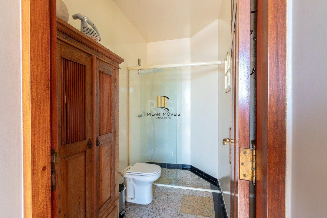 Casa Condominio para Venda - 559m², 4 dormitórios, sendo 3 suites, 3 vagas - Cavalhada