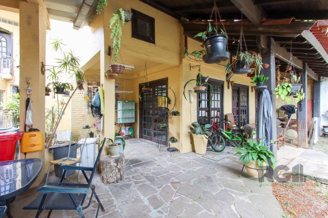 Casa de esquina.