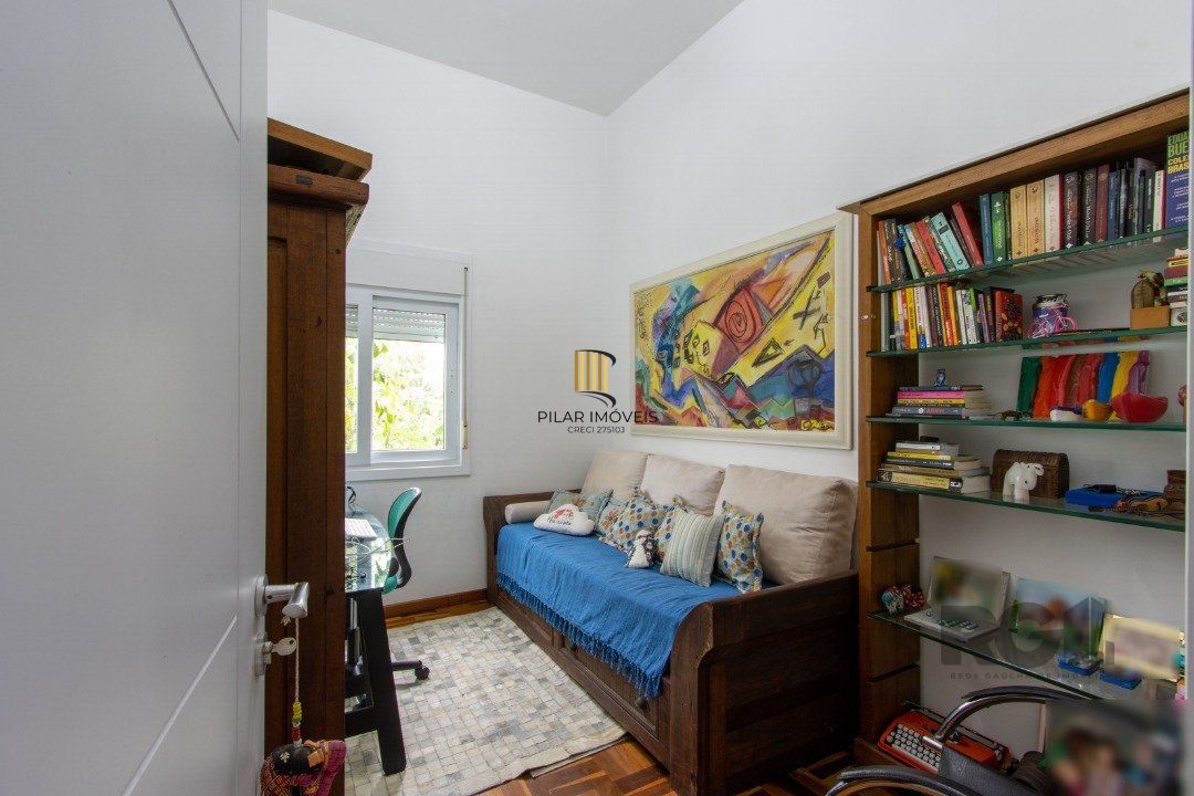 Casa de Condomínio 4 dormitórios no bairro Vila Nova