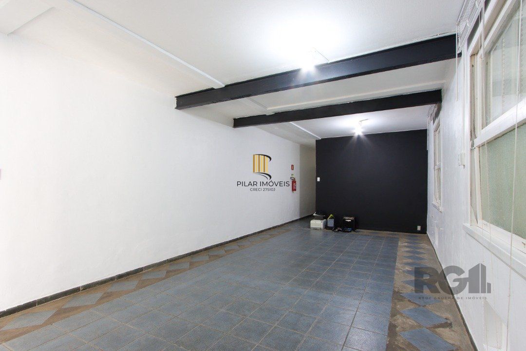 Loja com 129m² privativos