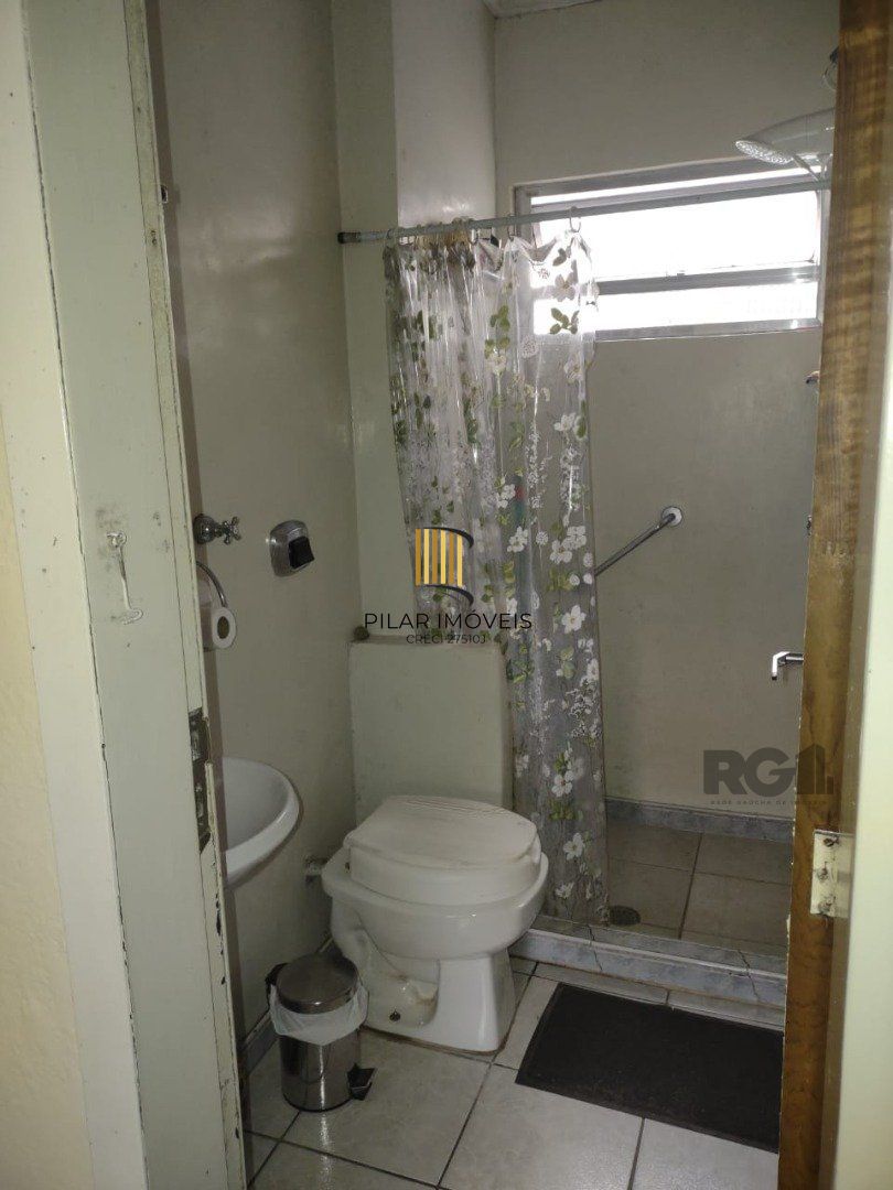 Cobertura, com piscina privativa, no bairro Cristal.