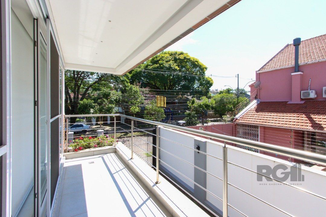 Casa Condominio para Venda - 233m², 3 dormitórios, sendo 1 suites, 2 vagas - Vila Assunção