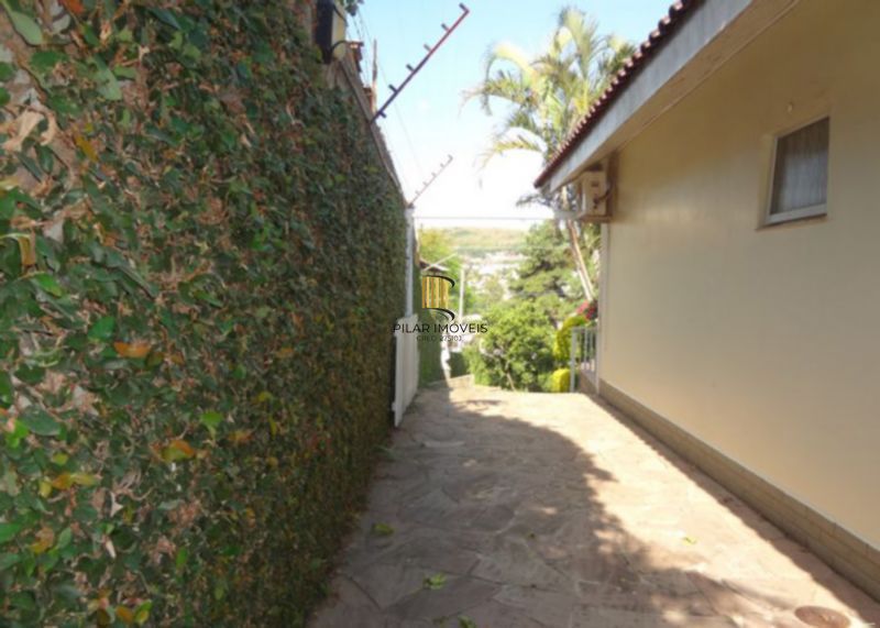 Casa para Venda - 269m², 3 dormitórios, Cristal