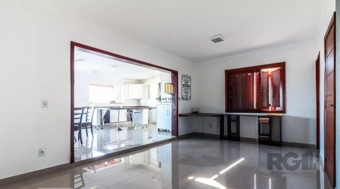 casa, 6 quartos, 1 suíte, 3 vagas, 352,38m2 privativos, bairro Santa Tereza