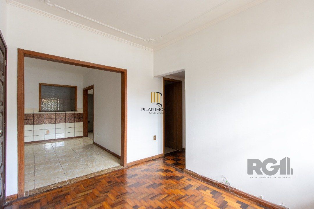 Apartamento térreo, com pátio, 2 quartos - Bairro Menino Deus