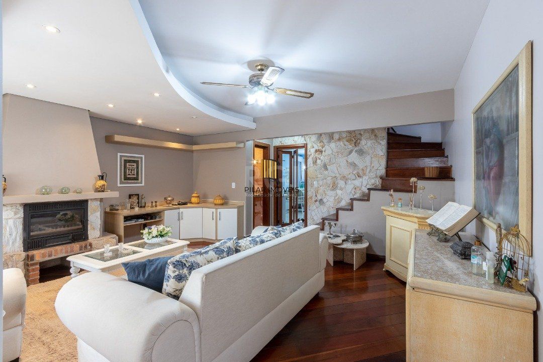 Casa Condominio para Venda - 175m², 3 dormitórios, sendo 1 suites, 4 vagas - Tristeza