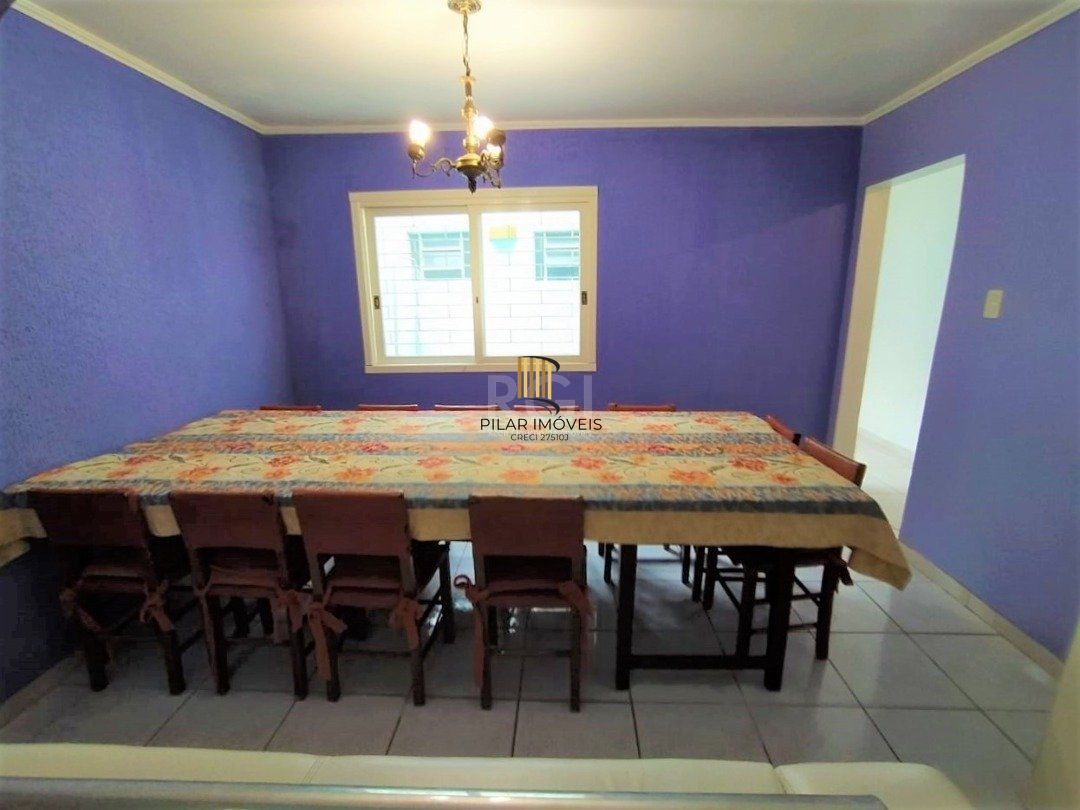 Casa para Venda - 150m², 4 dormitórios, sendo 3 suites, 2 vagas - Jardim Verde