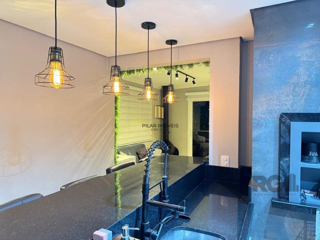 PREDIO RESIDENCIAL COM 6 APTOS ,