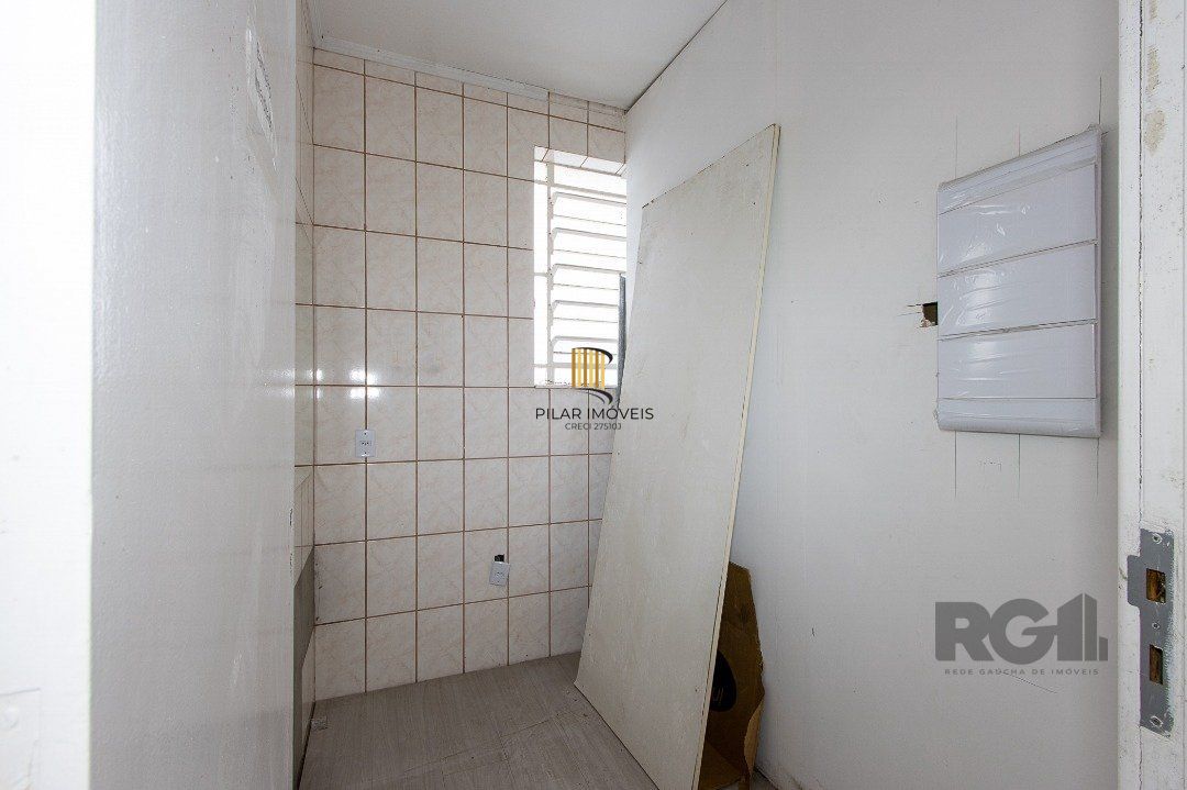 Casa 3 dormitórios no bairro Floresta