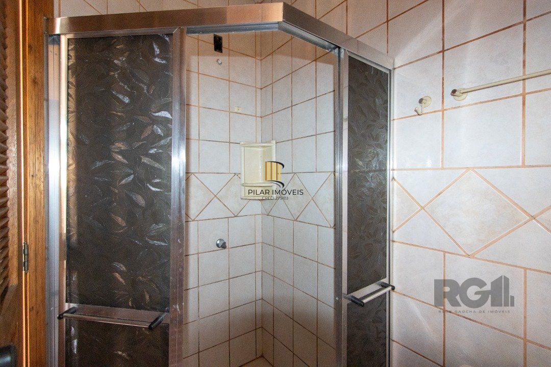 Casa 5 dormitórios no bairro Nonoai