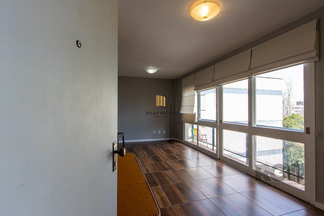 Apartamento com 3 dormitórios na Rua Dr. Barcelos