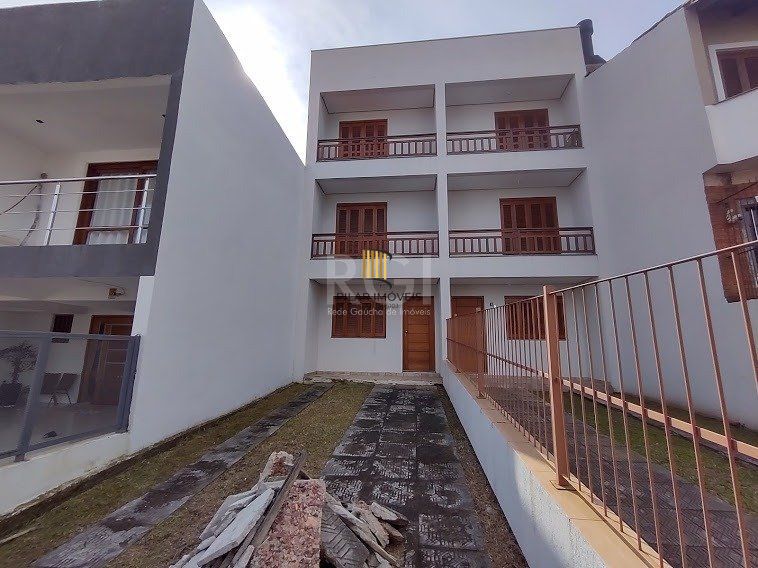 Casa 2 dormitórios no bairro Guarujá - Pilar Imóveis