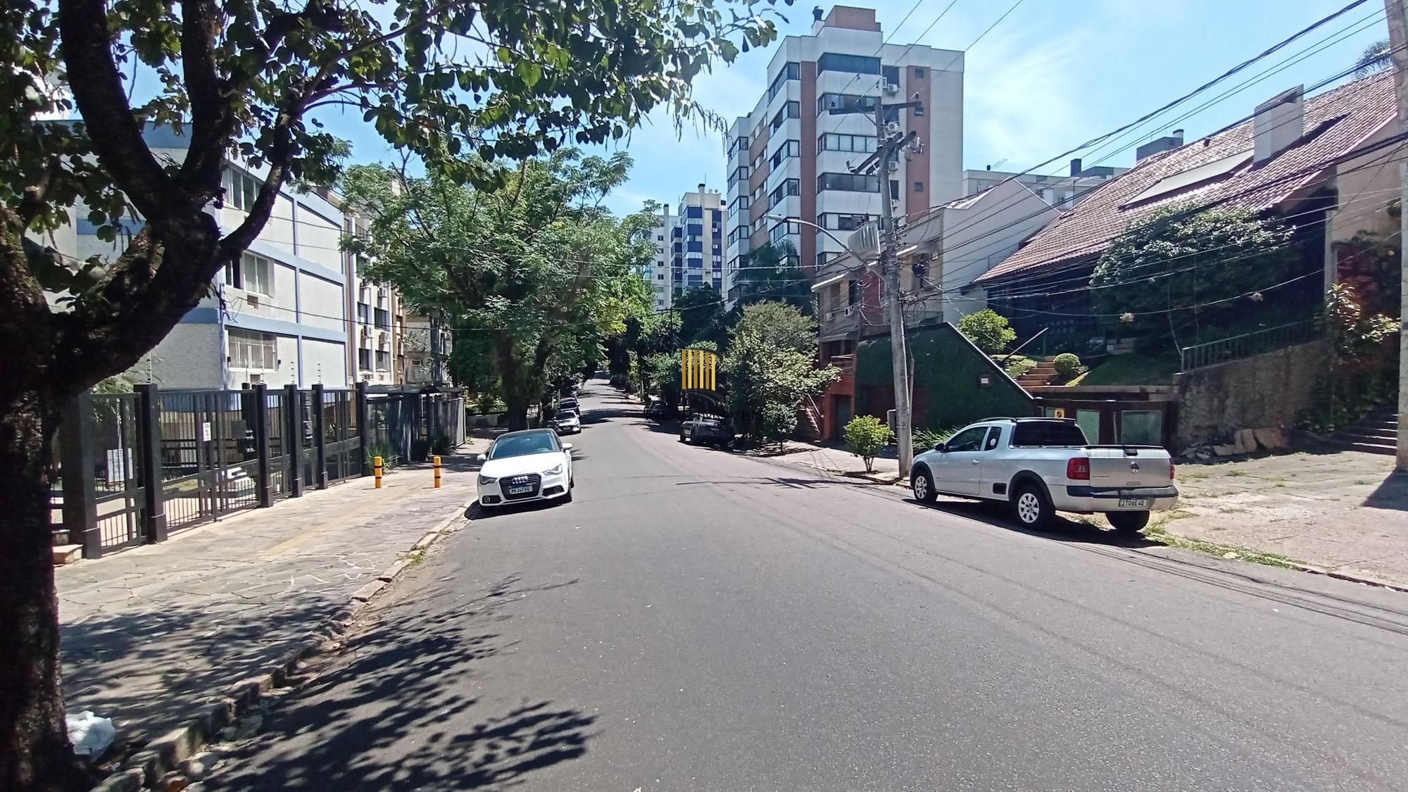 Cobertura com 2 dormitórios no bairro Petrópolis