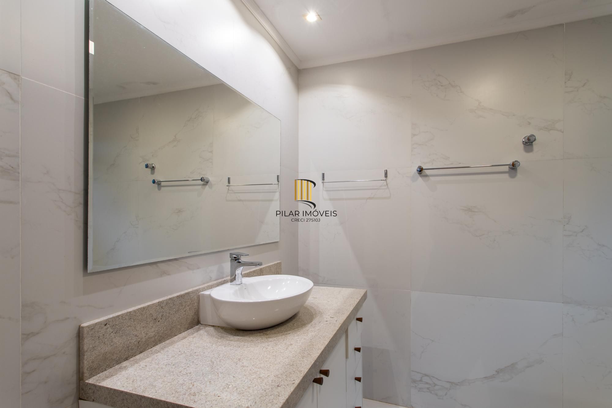 Casa em Condomínio à venda com 5 dormitórios, 565m² e 4 vagas no Condominio Jardim do Sol, Zona Sul de Porto Alegre