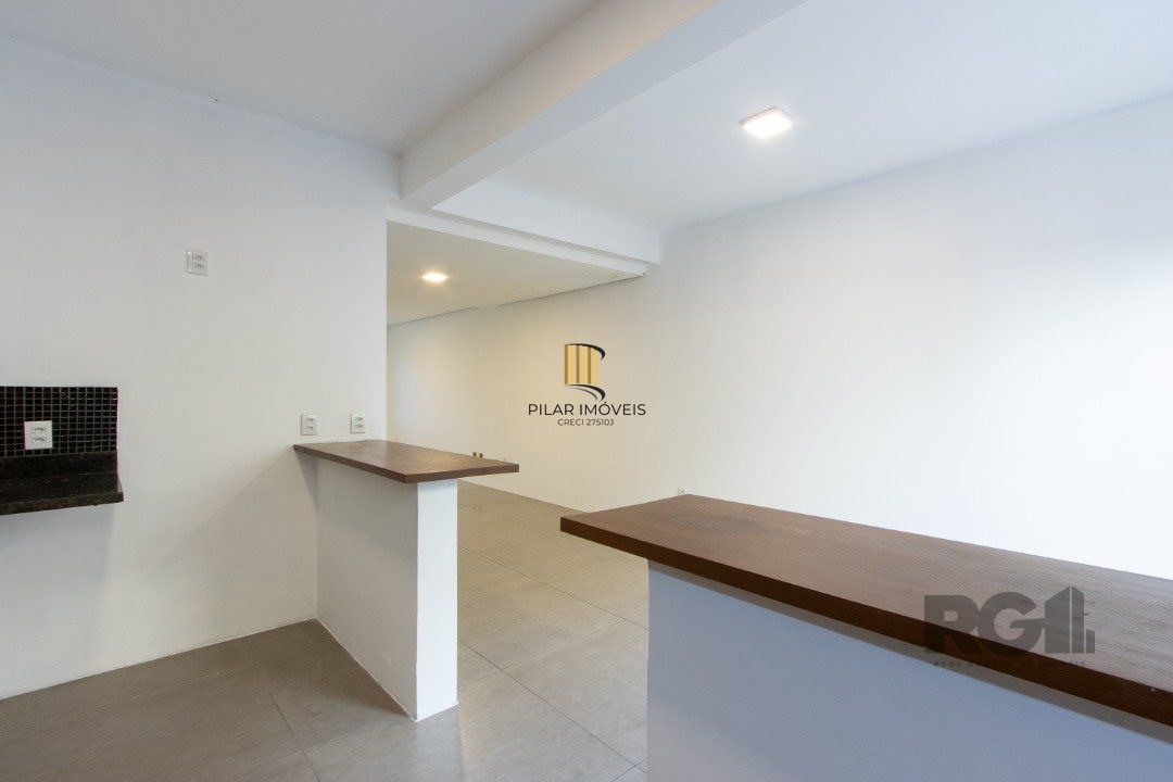 Casa para Locação/Aluguel - 150m², 3 dormitórios, sendo 1 suites, 2 vagas - Aberta dos Morros