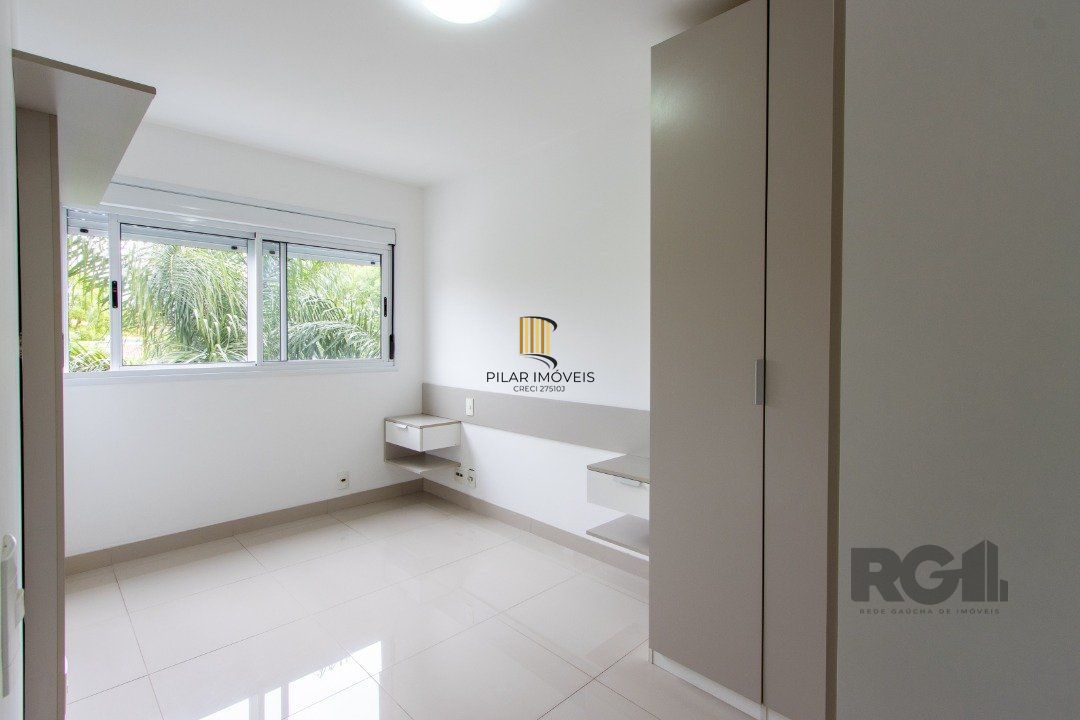 Apartamento semi-mobiliado, com área privada de 50,95 M2