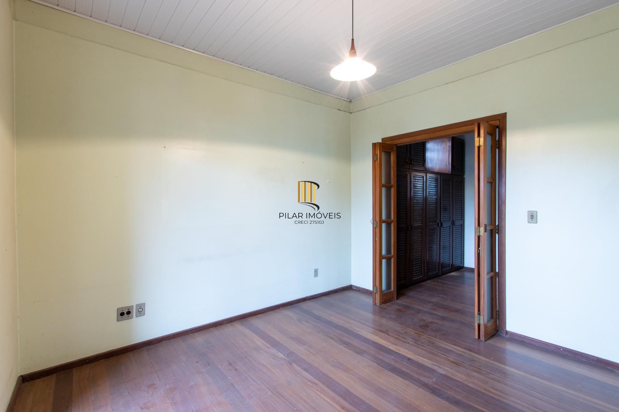 Casa de Condomínio 3 dormitórios no bairro Ipanema
