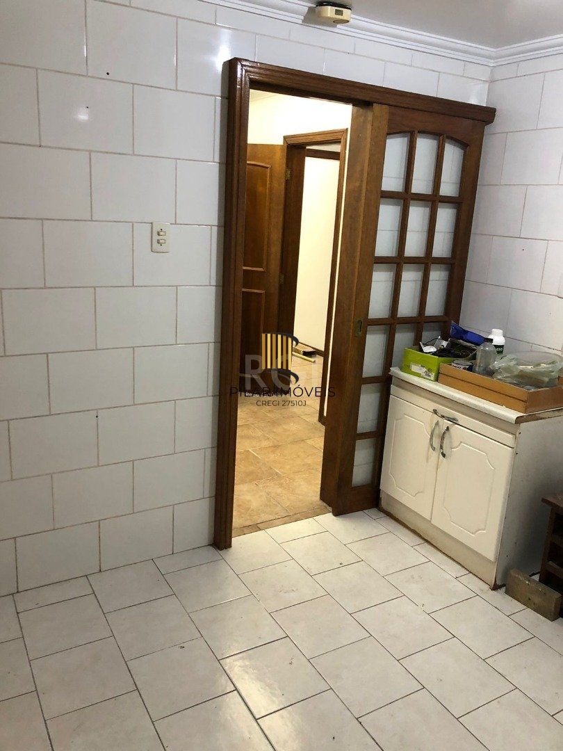Apartamento para Venda - 77m², 3 dormitórios, Petrópolis