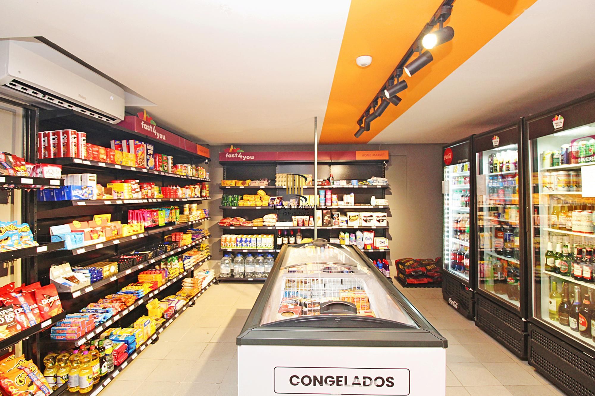 Apartamento de 3 dormitórios, 1 suíte e 2 vagas de garagem cobertas.