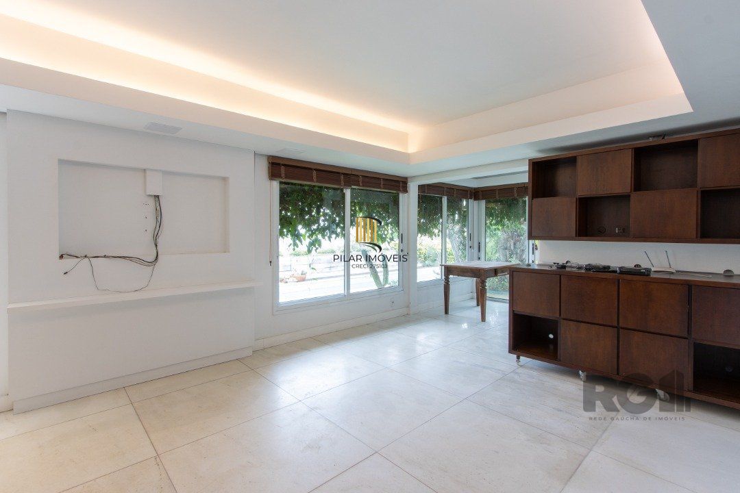 Casa 4 dormitórios no bairro Cristal