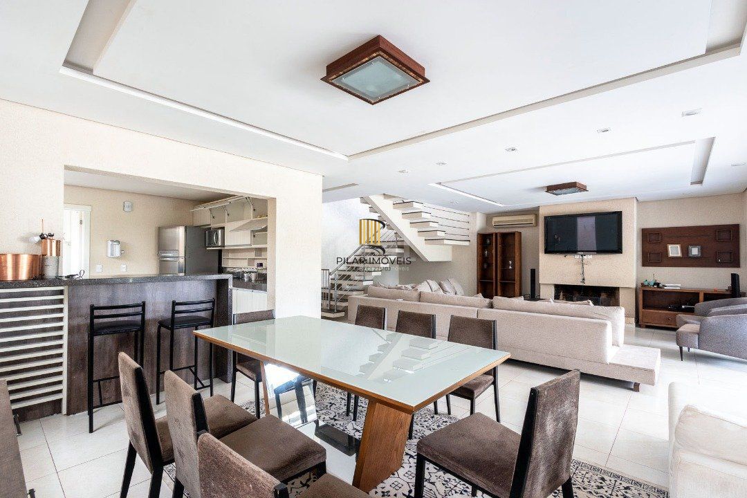 Casa de Condomínio 4 dormitórios no bairro Belém Novo