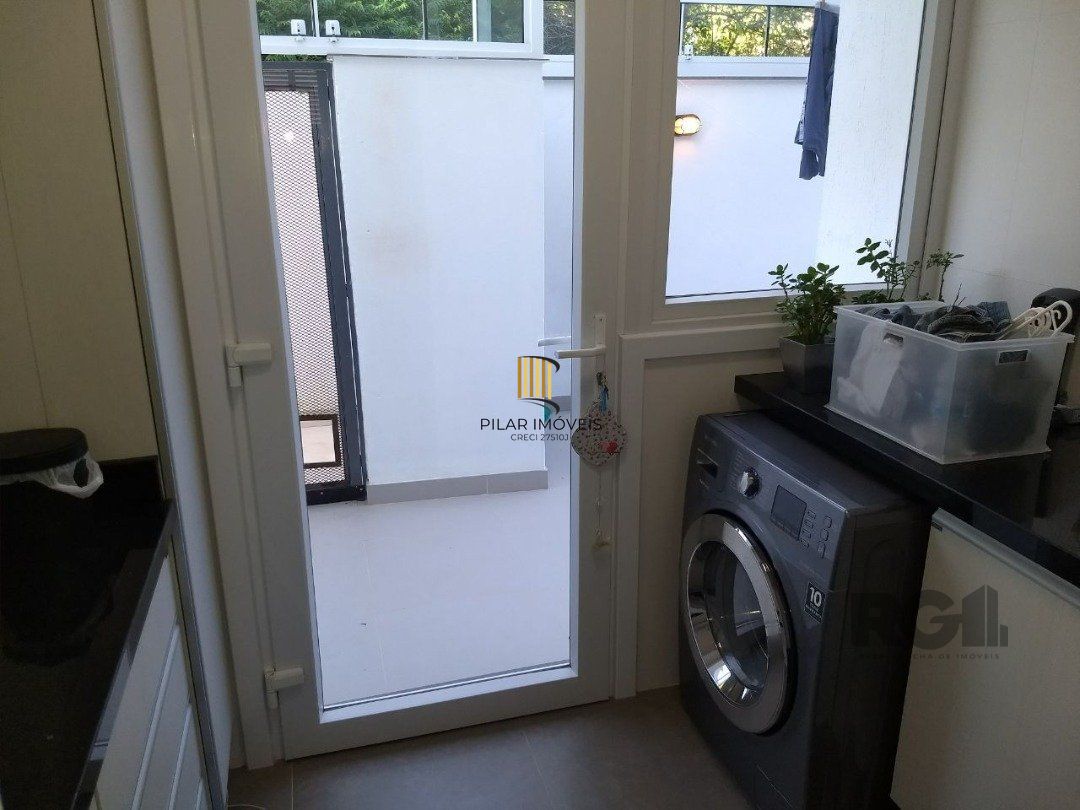 Casa 3 dormitórios no bairro Teresópolis