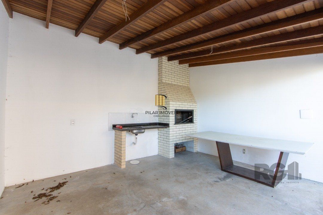 Casa 3 dormitórios no bairro Espírito Santo