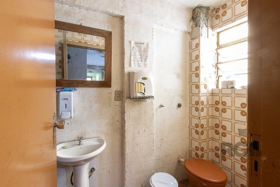 Prédio com 1063m², distribuídos em quatro pavimentos