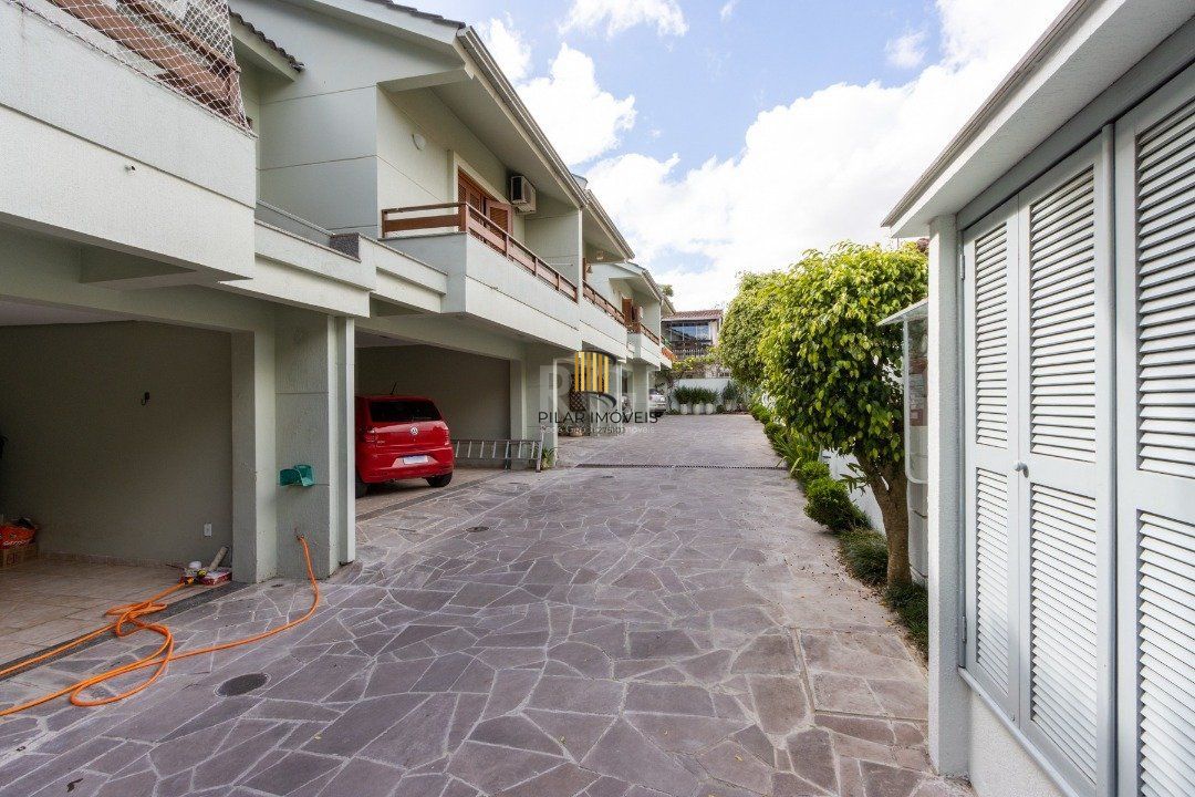Casa de Condomínio 3 dormitórios no bairro Jardim Isabel