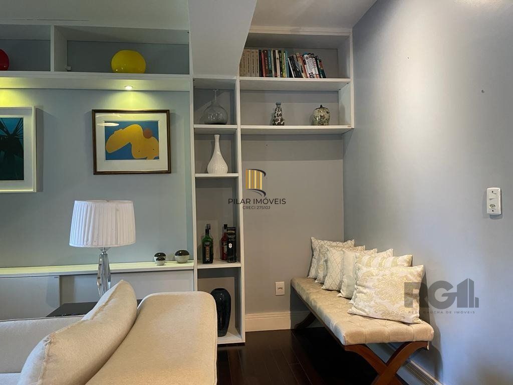 Casa 5 dormitórios no bairro Nonoai