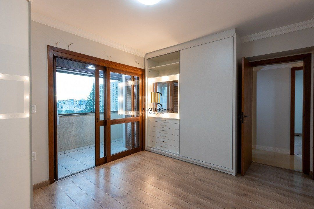 Cobertura para Venda - 247.08m², 3 dormitórios, sendo 1 suites, 2 vagas - Vila Ipiranga