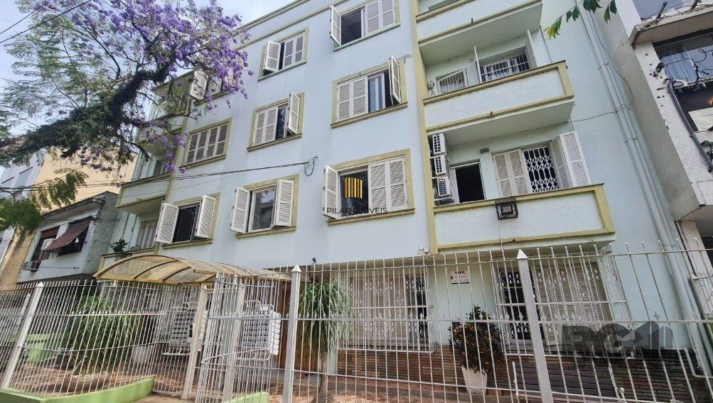 Apartamento semi mobiliado