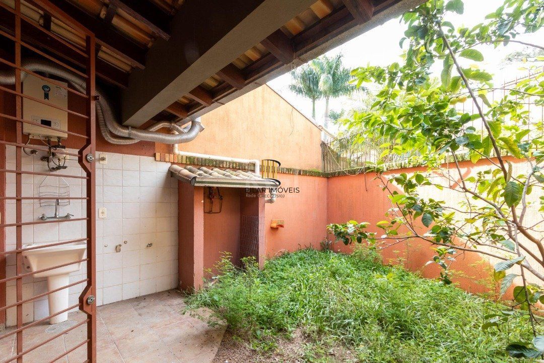 Casa para Venda - 178m², 3 quartos, 1 suite, 2 vagas - Jardim Isabel