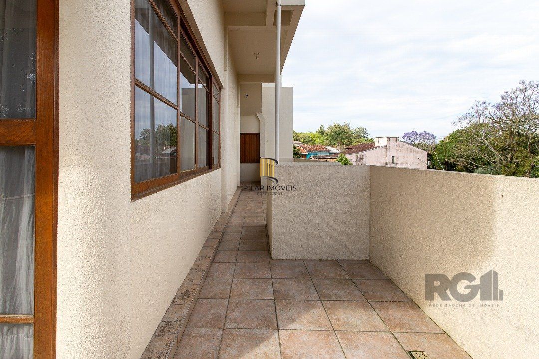 Prédio Comercial no bairro Pedra Redonda