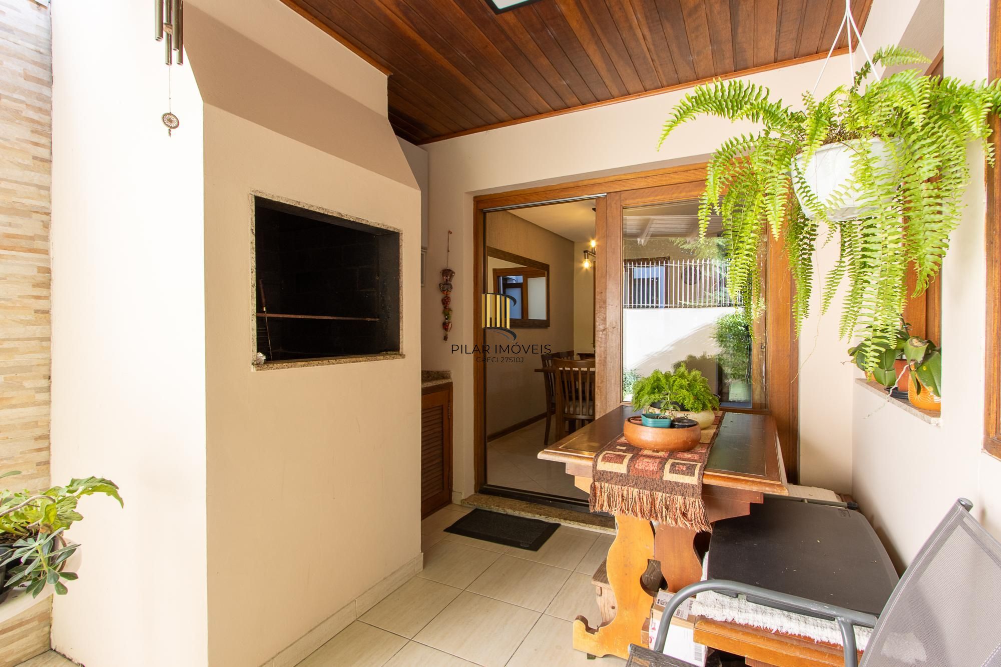 Casa para Venda - 197.03m², 3 dormitórios, sendo 1 suites, 2 vagas - Vila Assunção
