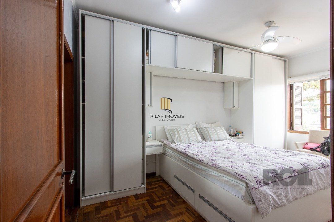 Casa para Venda - 440m², 3 dormitórios, sendo 1 suites, 2 vagas - Santa Tereza