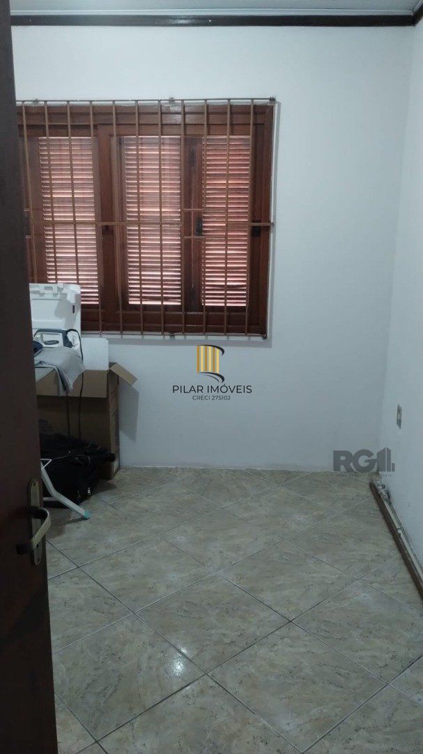 Casa para Venda - 250m², 2 dormitórios, 4 vagas - Lageado