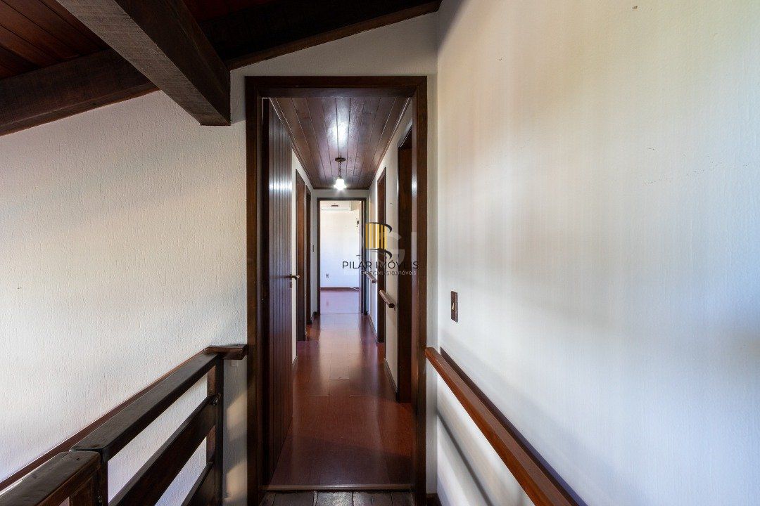 Casa para Venda - 357.28m², 4 dormitórios, sendo 1 suites, 4 vagas - Jardim Isabel