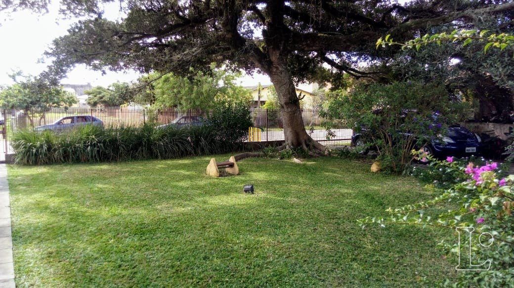 Casa para Venda - 223.57m², 2 dormitórios, 3 vagas - Centro