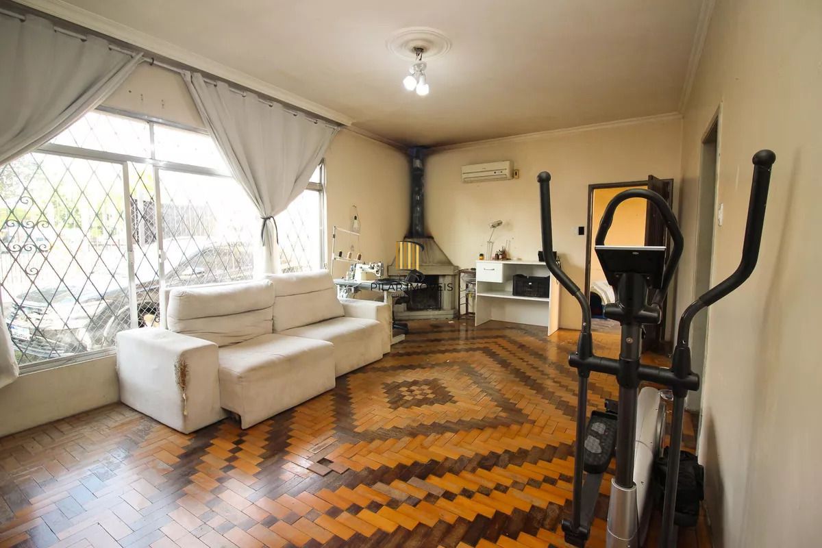 Imóvel com localização estratégica e versátil no coração do bairro Glória