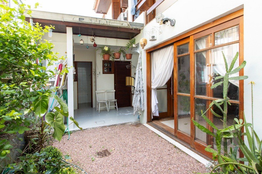 Casa de Condomínio 3 dormitórios no bairro Jardim Isabel
